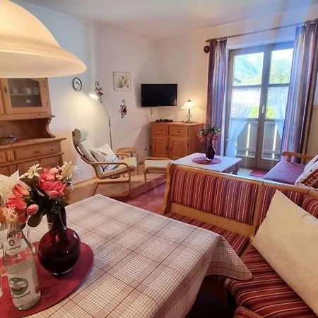 Stephanie -227- Apartman *